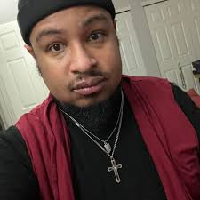 Julian Bonner's Instagram, Twitter & Facebook