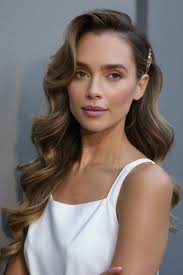 Maddie Sutton (madyjanie)