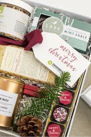 Best Corporate Gifts Ideas Corporate Holiday Gift Boxes Red Green And Gold Luxury Corporate Client Gift Giftsdetective Com Home Of Gifts Ideas In Corporate Holiday Gifts Client