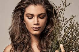See more of modelo sampaio on facebook. Valentina Sampaio A Primeira Mulher Transgenero Da Victoria S Secret Veja