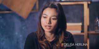'ia ditunjuk menjadi pemimpin organisasi itu'. Efek Main Di Preman Pensiun Delisa Herlina Disangka Copet Beneran Di Kampung Halaman Merdeka Com