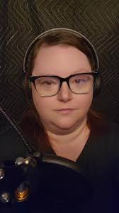 Meg Cook 🎙📚 (@meg.cook.reads)