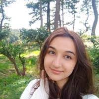 Elsa Puente's Instagram, Twitter & Facebook