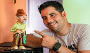 Cuban comedian denounces discriminatory policies, attitudes