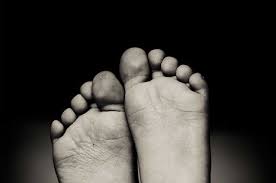 Pada synonyms, pada pronunciation, pada translation, english dictionary definition of pada. Pada Bandha Der Fussverschluss Yogahilft De