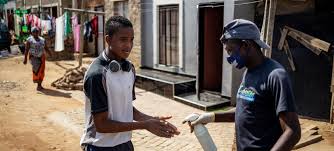 Il est considéré comme élevé par santé canada, étant donné la transmission communautaire en cours au pays, mais varie selon les provinces et les. Covid 19 L Oms Note Une Legere Hausse Du Nombre De Cas Et De Deces En Afrique Onu Info