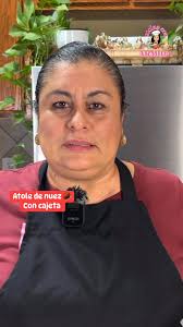 Te gustan los atoles quizás este te guste es ATOLE NUEZ CON CAJETA para  estos fríos caen perfectos los atoles, espero que la manera en que lo  preparé les guste