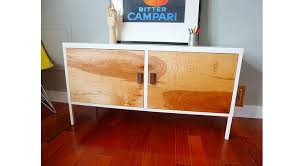 Ikea furniture and home accessories are practical, well designed and affordable. Ikea 25 Facons D Adopter L Iconique Armoire Metallique