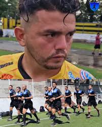 LA ACCIÓN EN EL PARTIDO ENTRE PLATENSE Y INTER FA 😨 El portero Adriel  Martínez fue expulsado con tarjeta roja directa tras esta jugada sobre el  delantero Andrés Bello, en el minuto