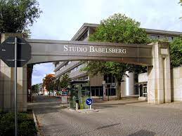 Wir zeigen die spannende geschichte und den aufstieg zum gefragten drehort. Babelsberg Studio Wikipedia