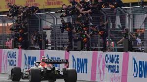 Bottas se reencuentra con la victoria. Pezsszik0wh0m