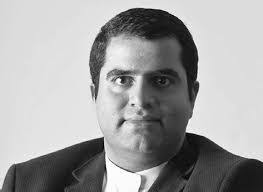 Victor Candeias's Instagram, Twitter & Facebook