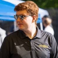 Steven Tubbs's Instagram, Twitter & Facebook