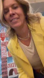 This area is so much fun doesn’t hurt that my roomie is too! The Kims do  Dallas adventure continues 🙌🏻