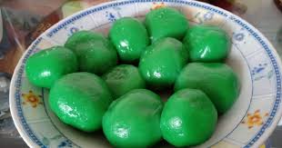 Banyak yang melakukan inovasi dengan membuat donat bahan lain tapi rasa juga tidak kalah enak. 32 Resep Kue Bugis Tanpa Daun Enak Dan Sederhana Ala Rumahan Cookpad