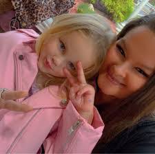 Stacie Nowlin's Instagram, Twitter & Facebook