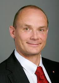 Yvan Perrin — Wikipédia