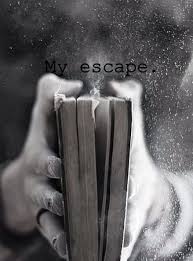 This Pin Reminds Me Of Hamlet Because He Is Dealing With A Lot Of Family Issues But Throughout Them He Is Found Reading And Act Frases Palavras Imagens Frases