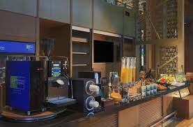 Grab Go Breakfast Bar At The Great Room Holiday Inn Great Rooms Modern Hotel