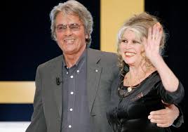 La emotiva despedida de afamada Brigitte Bardot a icónico actor Alain Delon:  "Pierdo un amigo, un alter ego, un cómplice"