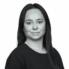 Tania Orr's Instagram, Twitter & Facebook