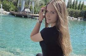 @pad_no andere runter machen und dann selber einen xbox kontroller als profilbild haben und sich selber sportler auf insta betiteln. Davina Geiss Jetzt Reicht S Ihr