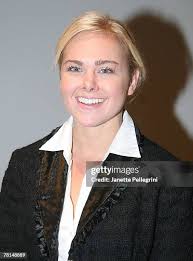 339 Broadway Bears Stock Photos, High-Res Pictures, and Images