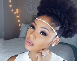 It's believed that long loose hair gives a lady a special charm and emphasizes her femininity making her look more attractive. 40 Short Hairstyles For Black Women