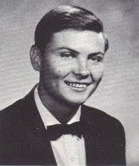 Sandra Eaves's Instagram, Twitter & Facebook