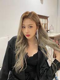 6 Best Kpop Idol Hair Color Ideas That Ll Be Chic On You In 2021 Beauty Perfect Hair Color Hair Color