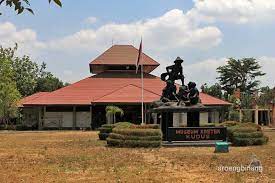 Contact details for museum kretek kudus. Museum Kretek Kudus