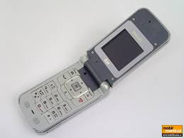 Philips 639: levné véčkové zrcátko ...