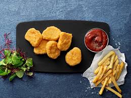 Stek nuggets i olja på medelstark värme, ca 5 min på varje sida. Kycklingnuggets For Ugn