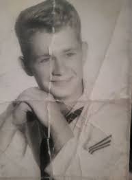 How do you fix a broken pizza? With tomato paste.