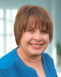 Who will be your next UK Florist of the Year and UK Florist of the Year  Newcomer?! Meet the competitors ⬆️⬇️ Learn all about these amazing florists  over