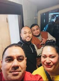 Tuuta pe April moe Special, special ha'aki no hold money first- Peili mixes  clothes 4 $150 puha vala 6 kihe $100 @highlight- vave mai ikai ke lahi