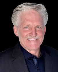 Grayson Hodge's Instagram, Twitter & Facebook