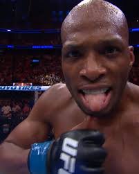 Tito Ortiz and Ken Shamrock Took Their Rivalry To A Whole Different Level!  🤬