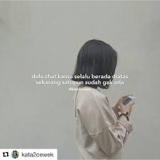 Tunggu apalagi, langsung saja baca sampai selesai dan temukan kutipan favoritmu. Kata Kata Menunggu Chat Darimu