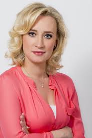De talkshow is iedere werkdag te zien bij rtl 4 rond 22:05. Eva Jinek 2021 Boyfriend Net Worth Tattoos Smoking Body Measurements Taddlr