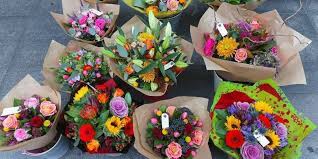 Looking for hard to find flowers and artificial stems? Does Dollar General Sell Flowers In 2021 Your Full Guide