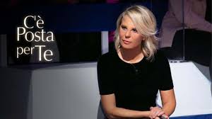 Il suo primo programma tv è del '92, ragazzi e ragazze, oggi è in onda con uomini e donne, c'è posta per te, amici di maria de filippi, tù sì que vales e temptation island. C E Posta Per Te Gli Ospiti Di Sabato 30 Gennaio 2021