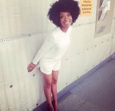 Curly short hair can look sweet, sexy, sleek, messy and always, always chic. Hair Story Brandy Norwood Un Ruly