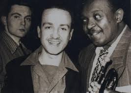 Rex Stewart embrasse le théâtre Berlioz sous les yeux ébahis de  Georges-Emmanuel Clancier