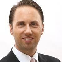 900+ perfiles de «Drees»