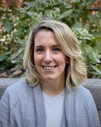 Karen Nadeau's Instagram, Twitter & Facebook