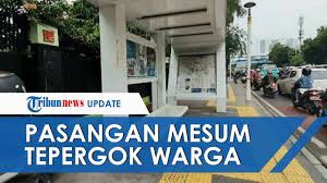 Check spelling or type a new query. Viral Video Sejoli Mesum Di Halte Bus Hingga Tak Peduli Diusir Warga Pelaku Wanita Terserah Gue Youtube