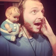 Jess Rush's Instagram, Twitter & Facebook