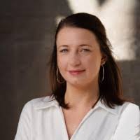 Barbara Querry's Instagram, Twitter & Facebook