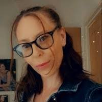 Roxanne Pyle's Instagram, Twitter & Facebook